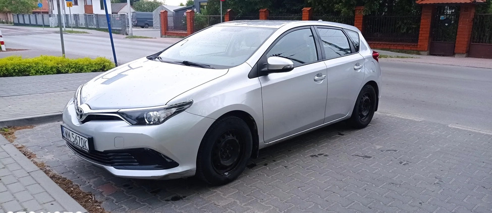 Toyota Auris cena 40500 przebieg: 141000, rok produkcji 2016 z Węgorzyno małe 79
